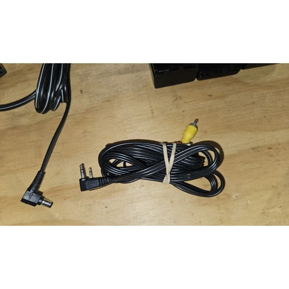 Sony Handycam CCD-F40 Video8 Camcorder w/ Manual Battery Powers On PART REPAIR
